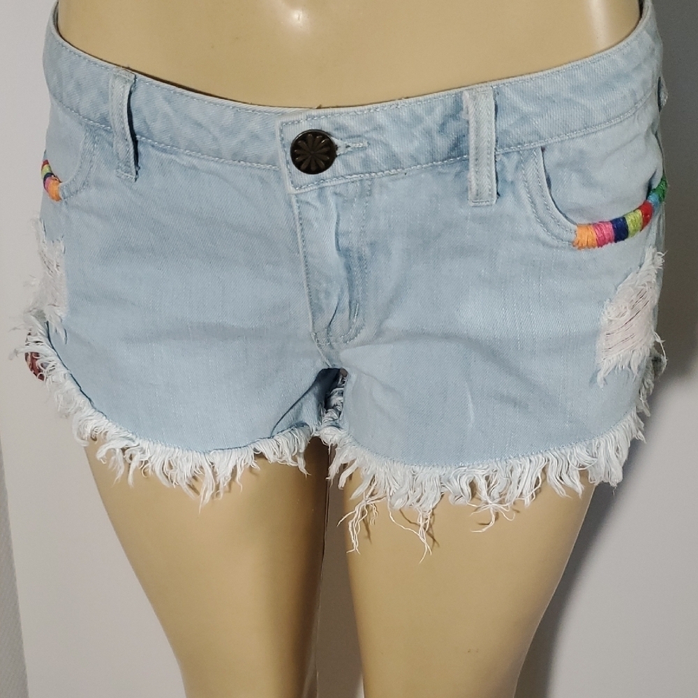 Mumu Blue Women's Jean Shorts Size 29 Light Blue Frayed Denim